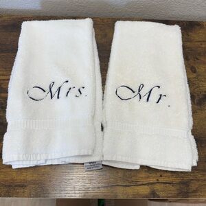 Embroidered Mr. and Mrs. White Hand Towels - Set